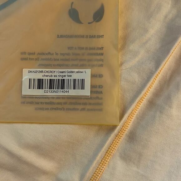 drewhouse Cream and yellow short sleeve ringer T-shirt w 2 cherubs, heart NWT L - Picture 10 of 10